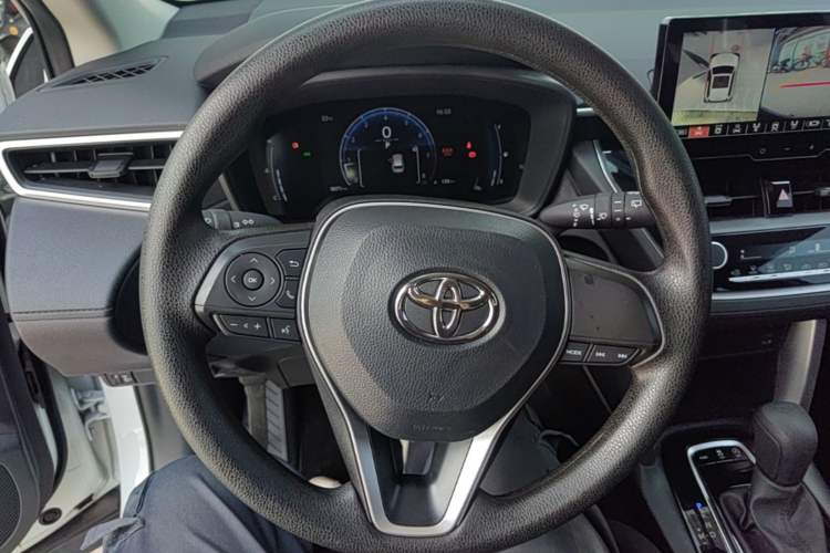 Used Toyota FRONTLANDER 2023 2.0L CVT Elite Edition Steering Wheel