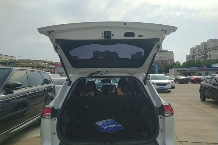 Used Toyota FRONTLANDER 2023 2.0L CVT Leading Edition Trunk