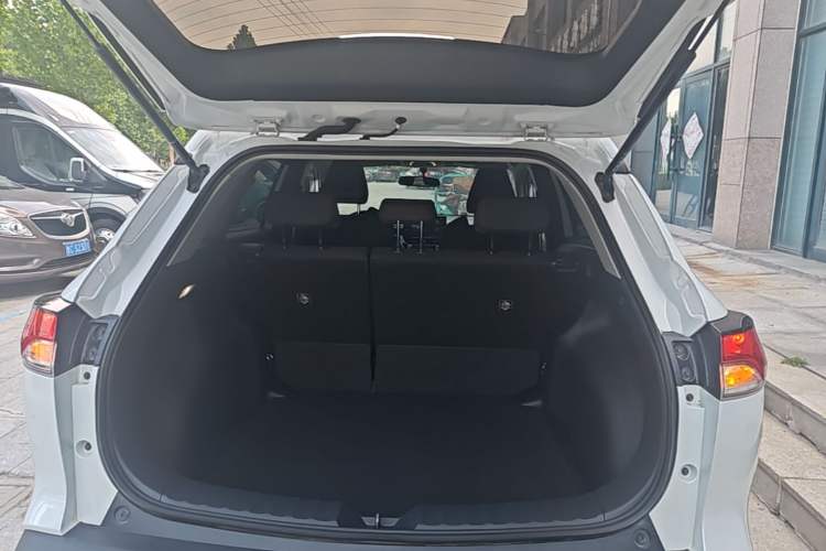 Used Toyota FRONTLANDER 2023 2.0L CVT Elite Edition Trunk
