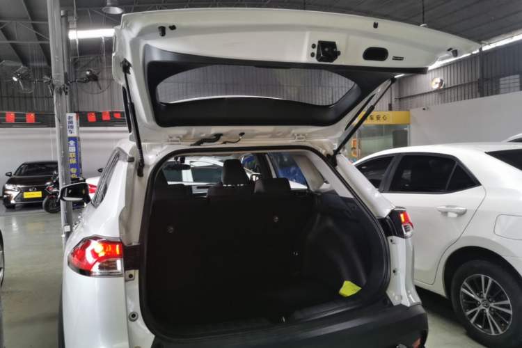 Used Toyota FRONTLANDER 2023 2.0L CVT Elite Edition Trunk