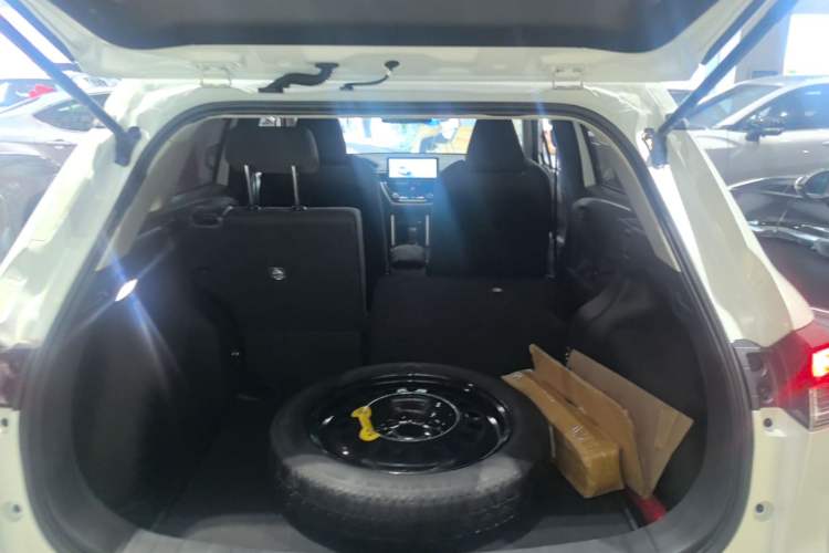 Used Toyota FRONTLANDER 2023 2.0L CVT Leading Edition Trunk