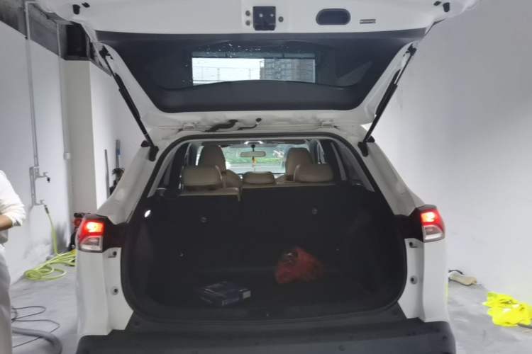 Used Toyota FRONTLANDER 2023 2.0L CVT Elite Edition Trunk