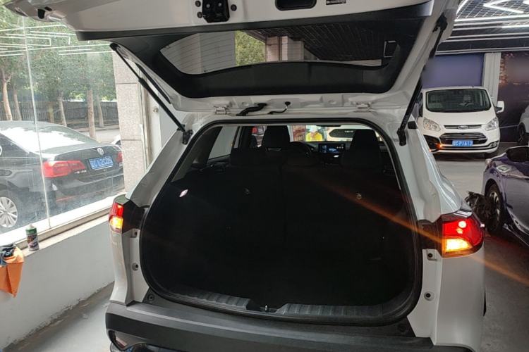 Used Toyota FRONTLANDER 2023 2.0L CVT Elite Edition Trunk