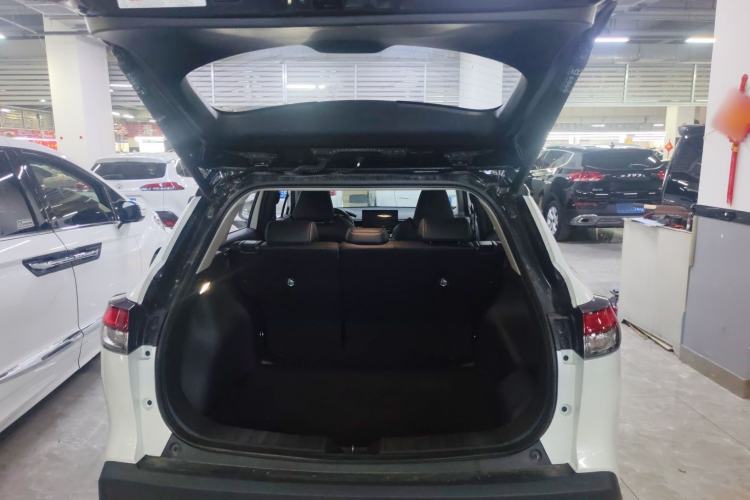 Used Toyota FRONTLANDER 2023 2.0L Smart Electric Hybrid Dual-Engine Deluxe Version Trunk