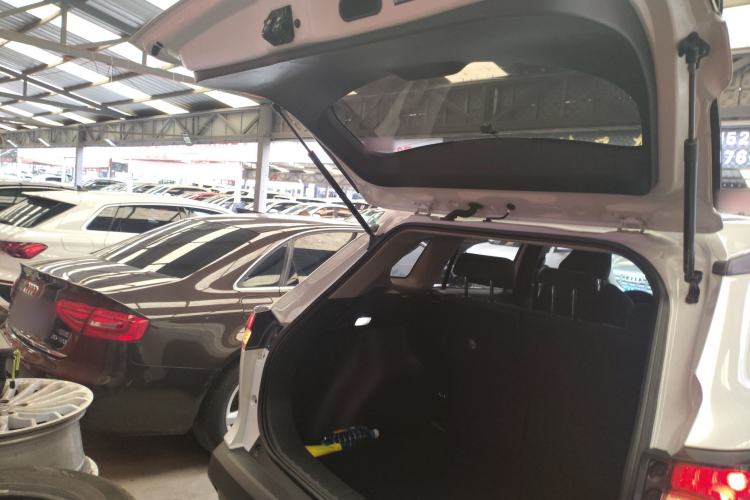 Used Toyota FRONTLANDER 2023 2.0L CVT Elite Edition Trunk