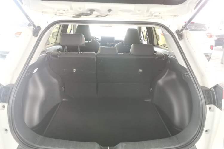 Used Toyota FRONTLANDER 2023 2.0L CVT Elite Edition Trunk