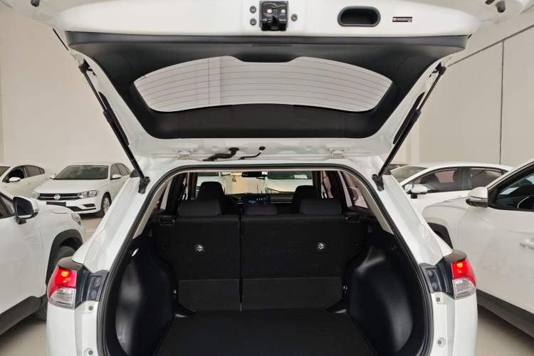 Used Toyota FRONTLANDER 2023 2.0L CVT Elite Edition Trunk