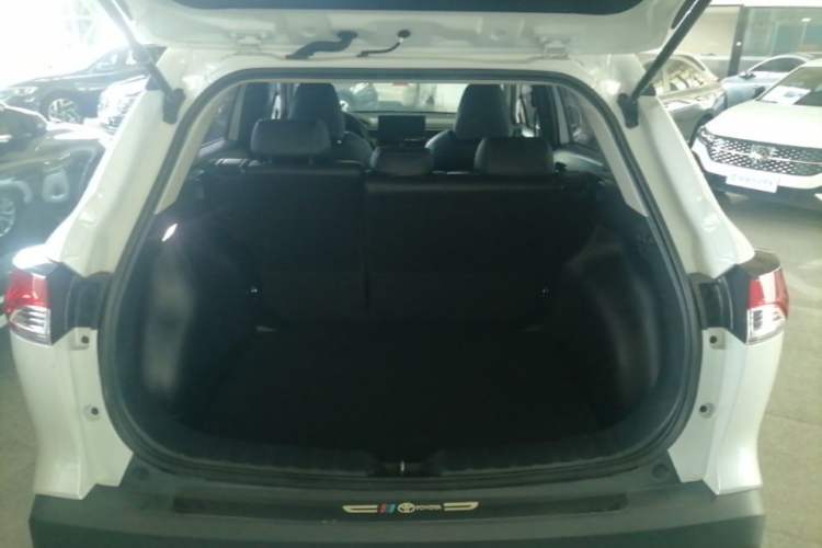 Used Toyota FRONTLANDER 2023 2.0L CVT Leading Edition Trunk
