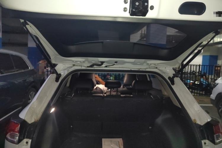 Used Toyota FRONTLANDER 2023 2.0L CVT Leading Edition Trunk