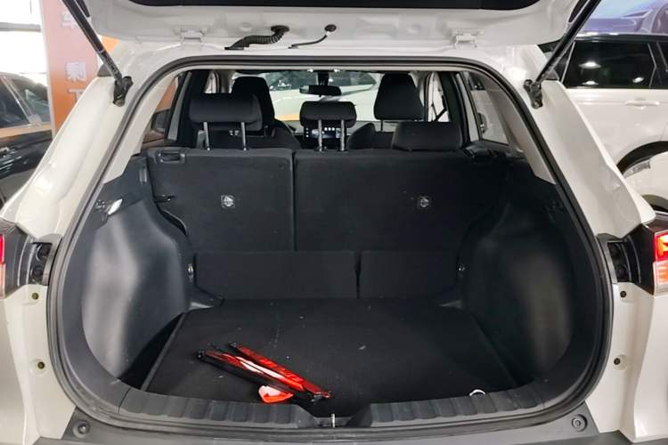 Used Toyota FRONTLANDER 2023 2.0L CVT Elite Edition Trunk