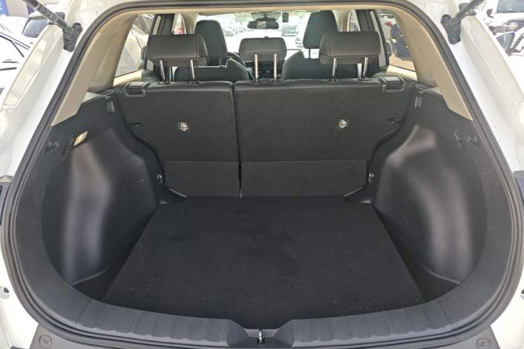 Used Toyota FRONTLANDER 2023 2.0L CVT Luxury Edition Trunk