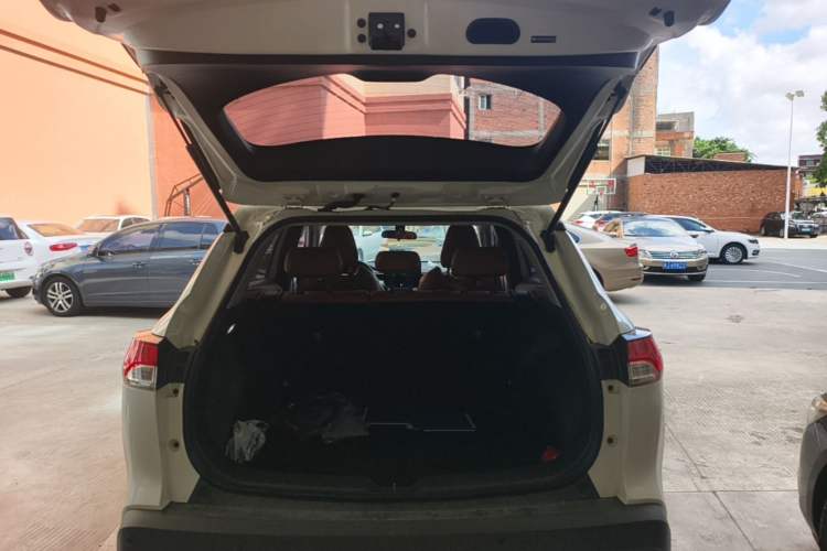 Used Toyota FRONTLANDER 2023 2.0L CVT Elite Edition Trunk