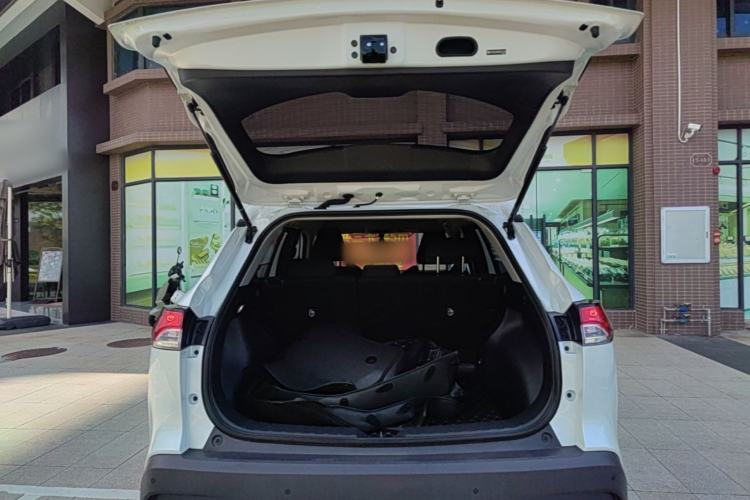 Used Toyota FRONTLANDER 2023 2.0L CVT Elite Edition Trunk