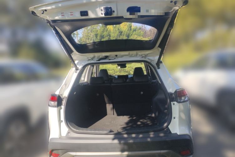 Used Toyota FRONTLANDER 2023 2.0L Smart Electric Hybrid Dual-Engine Deluxe Version Trunk