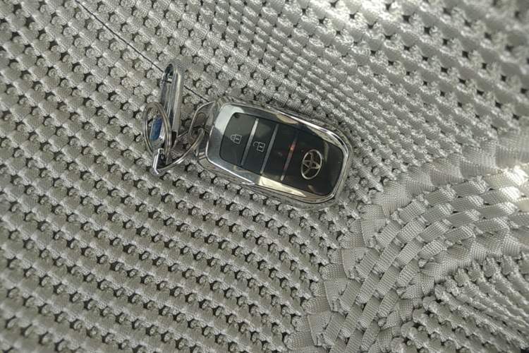 Used Toyota FRONTLANDER 2023 2.0L CVT Leading Edition Vehicle Key