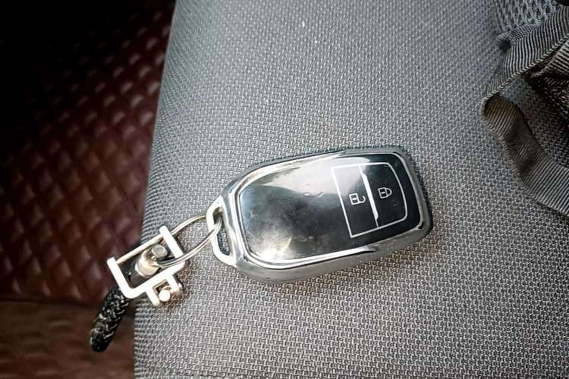 Used Toyota FRONTLANDER 2023 2.0L CVT Leading Edition Vehicle Key