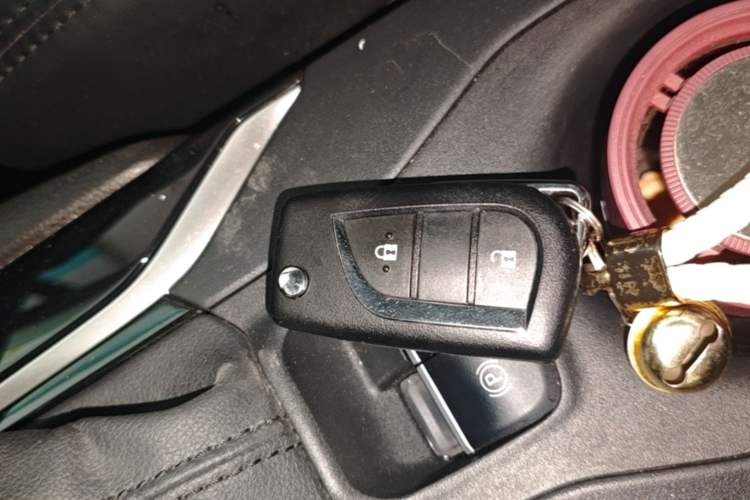 Used Toyota FRONTLANDER 2023 2.0L CVT Elite Edition Vehicle Key
