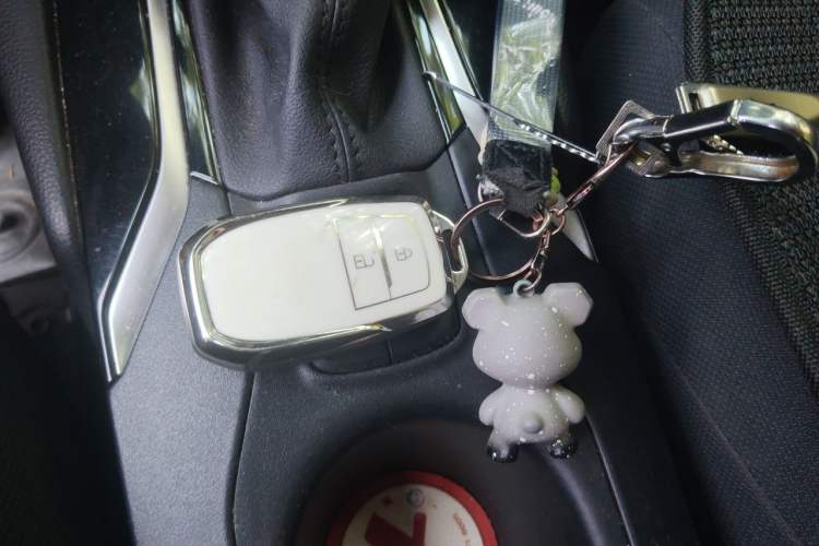 Used Toyota FRONTLANDER 2023 2.0L Smart Electric Hybrid Dual-Engine Leading Edition Vehicle Key