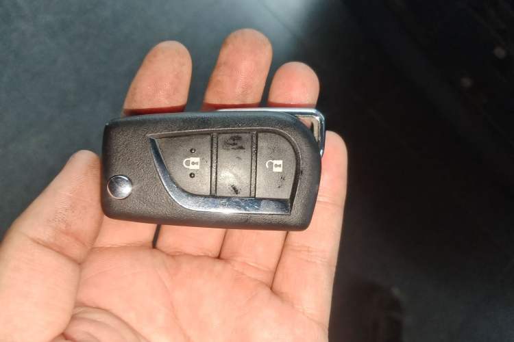Used Toyota FRONTLANDER 2023 2.0L CVT Elite Edition Vehicle Key