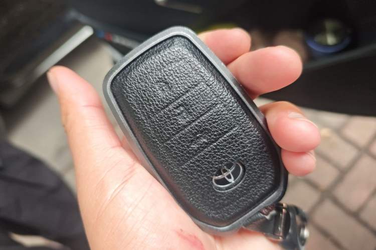 Used Toyota FRONTLANDER 2023 2.0L CVT Elite Edition Vehicle Key