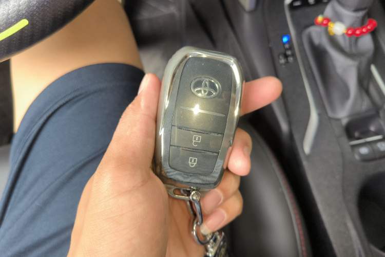 Used Toyota FRONTLANDER 2023 2.0L CVT Leading Edition Vehicle Key