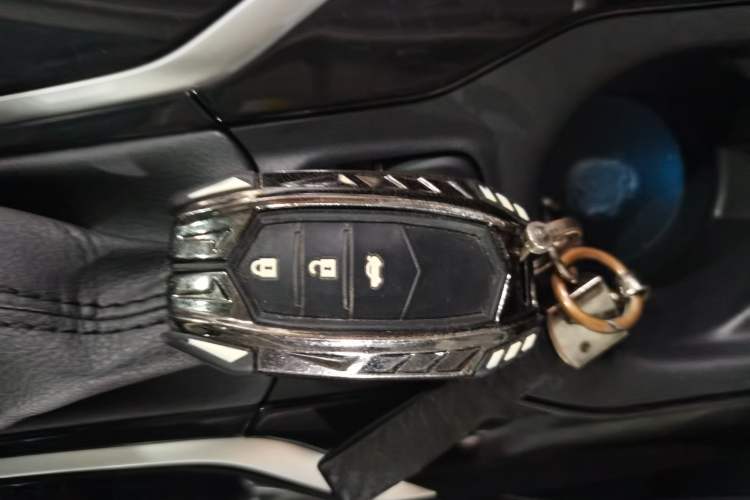 Used Toyota FRONTLANDER 2023 2.0L CVT Sport Edition Vehicle Key