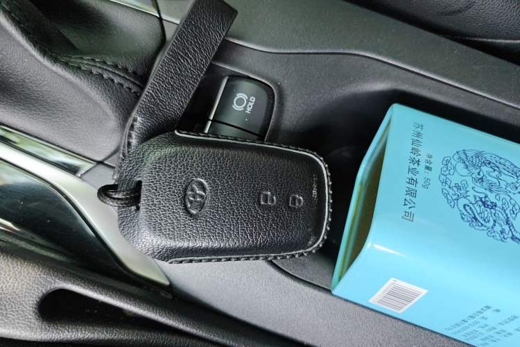 Used Toyota FRONTLANDER 2023 2.0L CVT Leading Edition Vehicle Key
