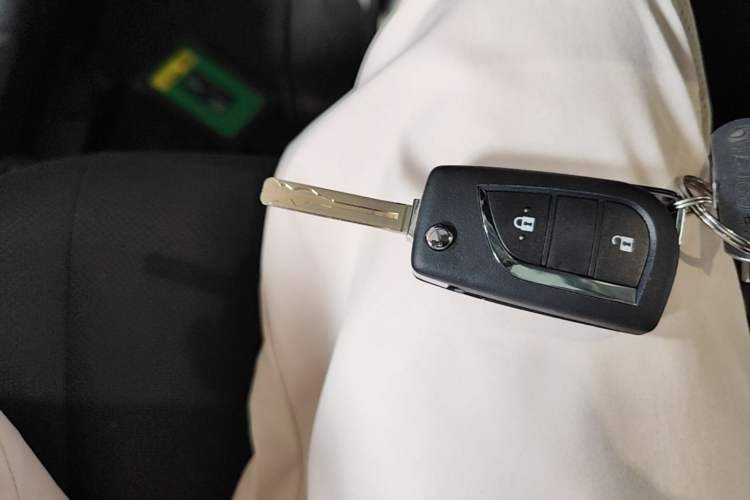 Used Toyota FRONTLANDER 2023 2.0L CVT Elite Edition Vehicle Key
