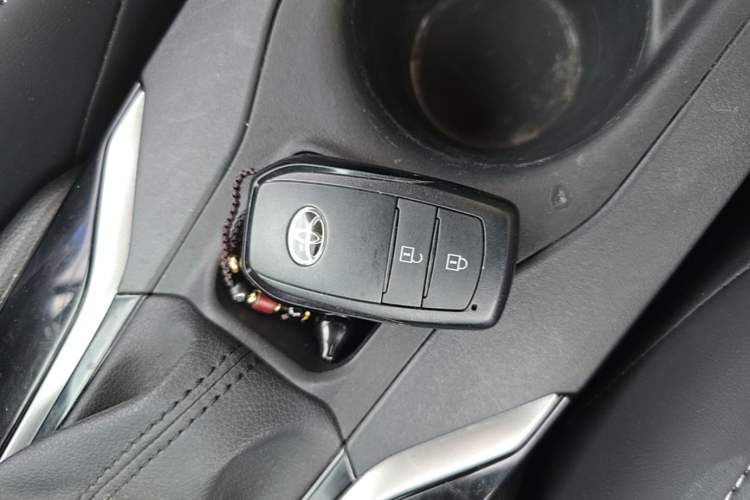 Used Toyota FRONTLANDER 2023 2.0L CVT Leading Edition Vehicle Key