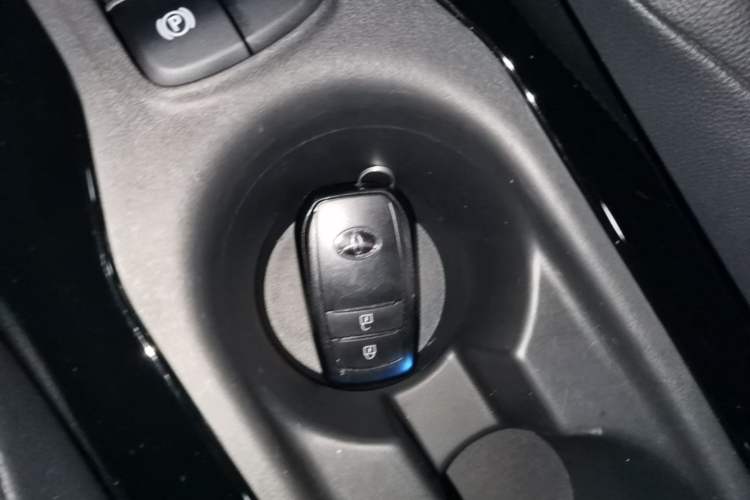 Used Toyota FRONTLANDER 2023 2.0L CVT Luxury Edition Vehicle Key