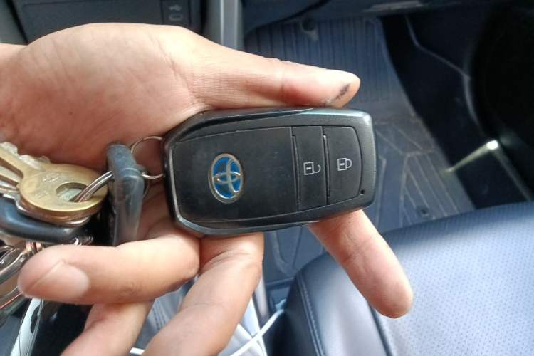 Used Toyota FRONTLANDER 2023 2.0L Smart Electric Hybrid Dual-Engine Leading Edition Vehicle Key