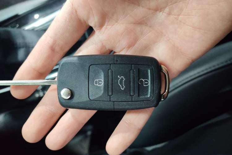 Used Toyota FRONTLANDER 2023 2.0L CVT Elite Edition Vehicle Key