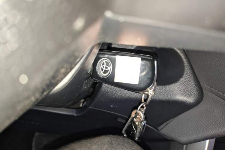 Used Toyota FRONTLANDER 2023 2.0L CVT Elite Edition Vehicle Key