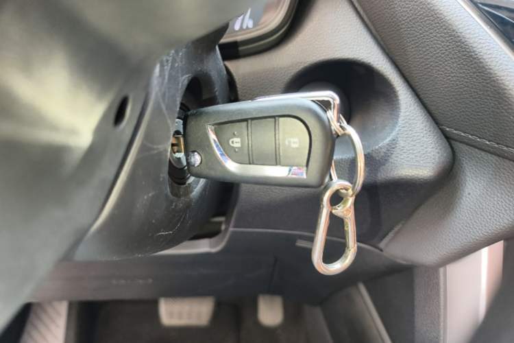 Used Toyota FRONTLANDER 2023 2.0L CVT Elite Edition Vehicle Key