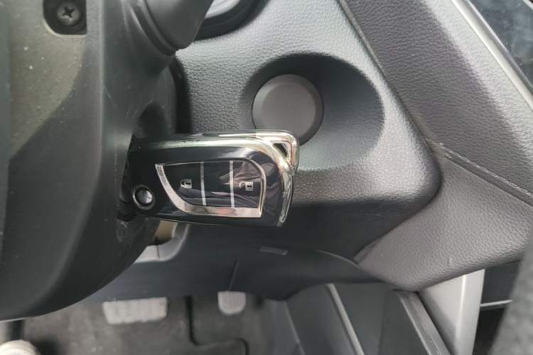 Used Toyota FRONTLANDER 2023 2.0L CVT Elite Edition Vehicle Key