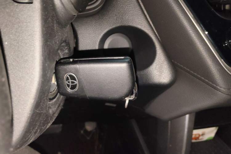 Used Toyota FRONTLANDER 2023 2.0L CVT Elite Edition Vehicle Key
