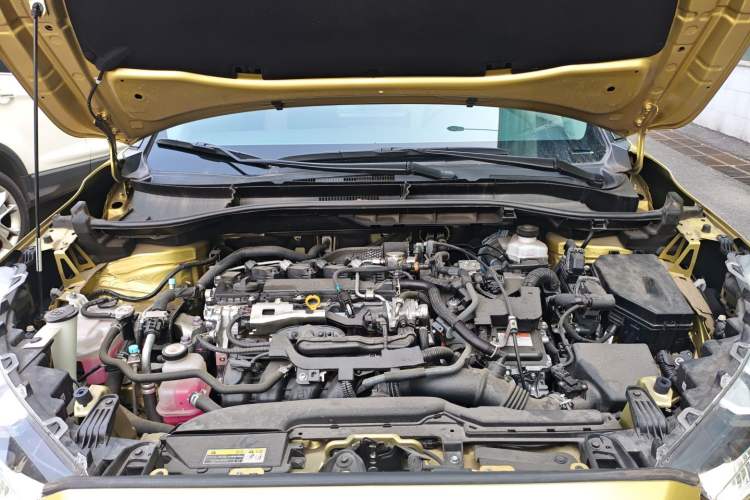 Used Toyota FRONTLANDER 2023 2.0L Smart Electric Hybrid Dual-Engine Deluxe Version Engine Bay