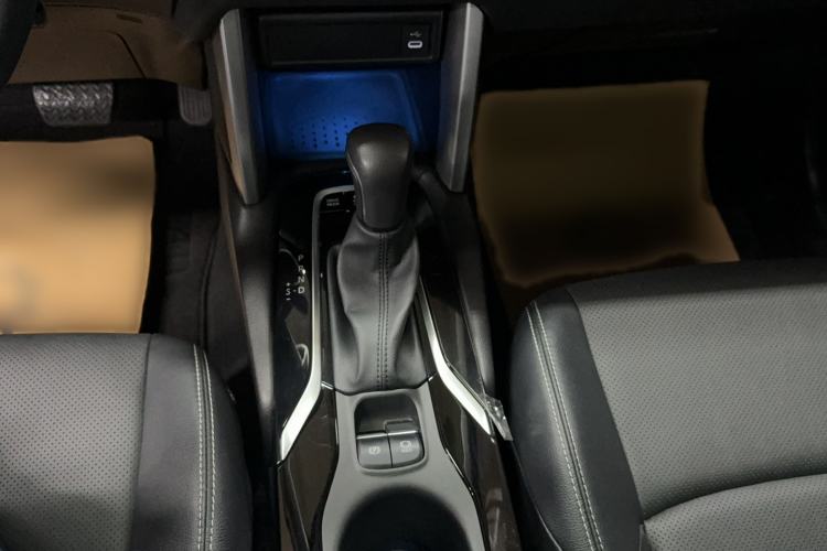Used Toyota FRONTLANDER 2023 2.0L Smart Electric Hybrid Dual-Engine Deluxe Version Gear Lever