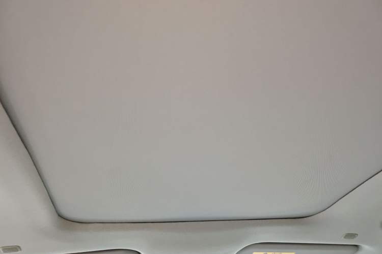 Used Toyota FRONTLANDER 2023 2.0L Smart Electric Hybrid Dual-Engine Deluxe Version Headliner