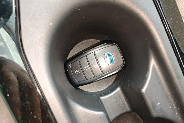 Used Toyota FRONTLANDER 2023 2.0L Smart Electric Hybrid Dual-Engine Deluxe Version Interior 1