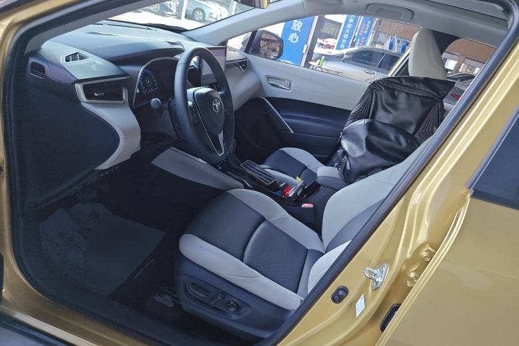 Used Toyota FRONTLANDER 2023 2.0L Smart Electric Hybrid Dual-Engine Deluxe Version Left Front Seat