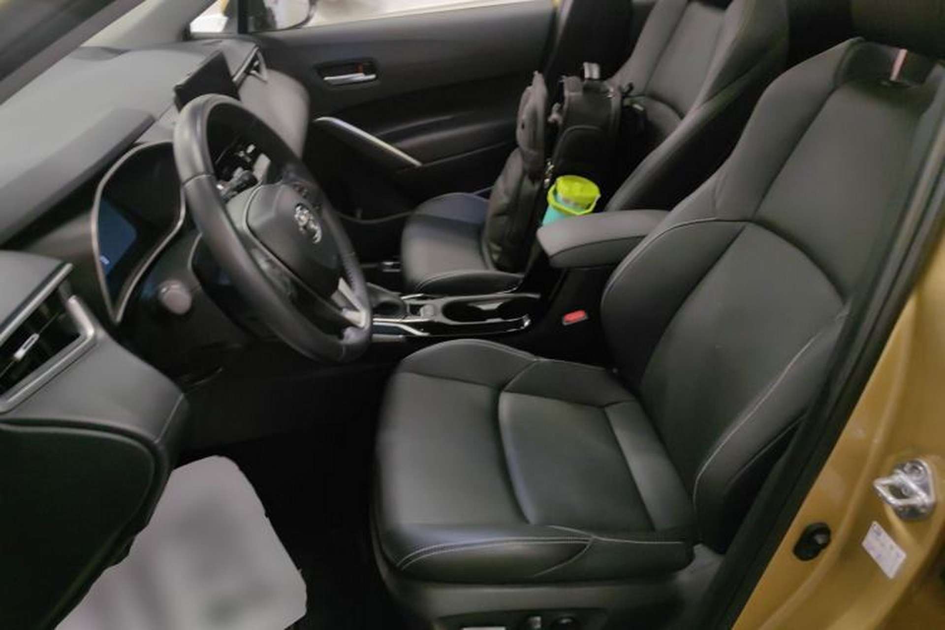 Used Toyota FRONTLANDER 2023 2.0L Smart Electric Hybrid Dual-Engine Deluxe Version Left Front Seat