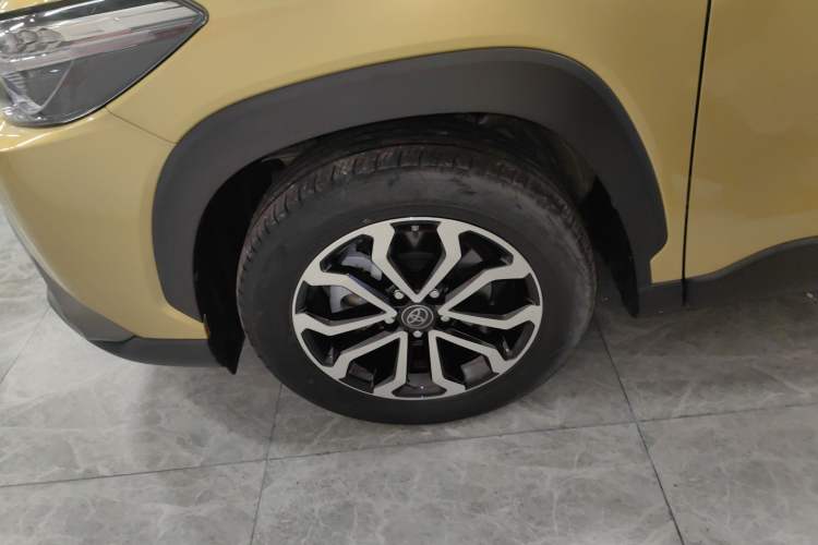 Used Toyota FRONTLANDER 2023 2.0L Smart Electric Hybrid Dual-Engine Deluxe Version Left Front Wheel Hub