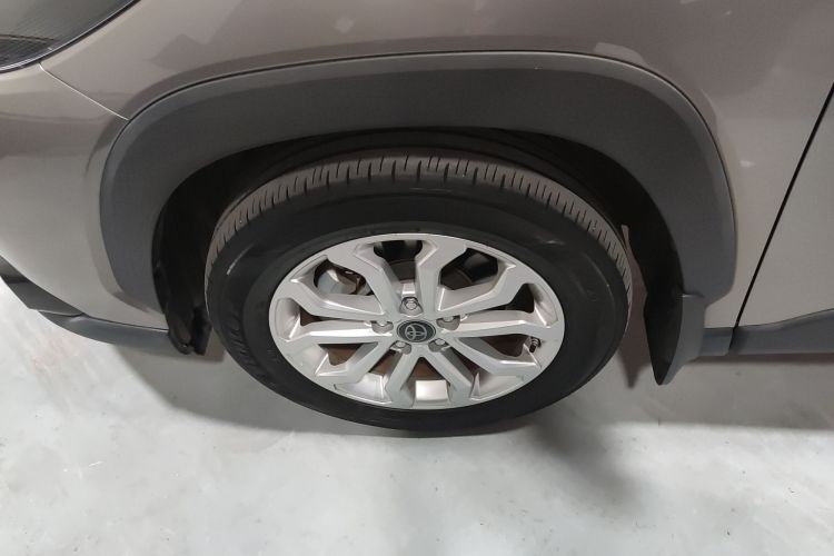 Used Toyota FRONTLANDER 2023 2.0L CVT Elite Edition Left Front Wheel Hub