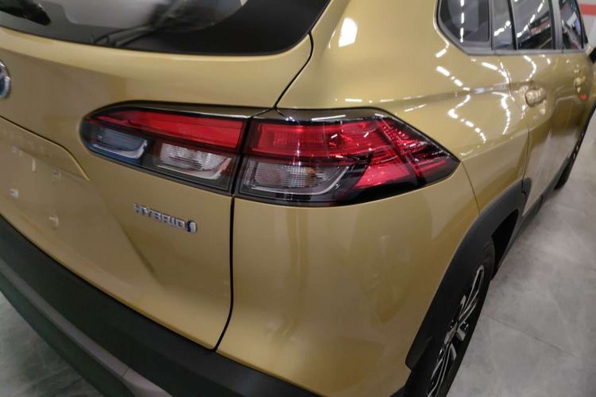 Used Toyota FRONTLANDER 2023 2.0L Smart Electric Hybrid Dual-Engine Deluxe Version Right Rear Taillight
