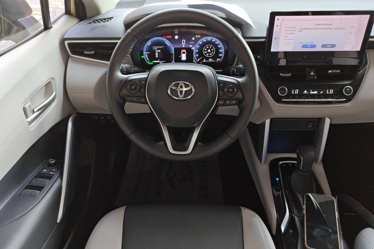 Used Toyota FRONTLANDER 2023 2.0L Smart Electric Hybrid Dual-Engine Deluxe Version Steering Wheel