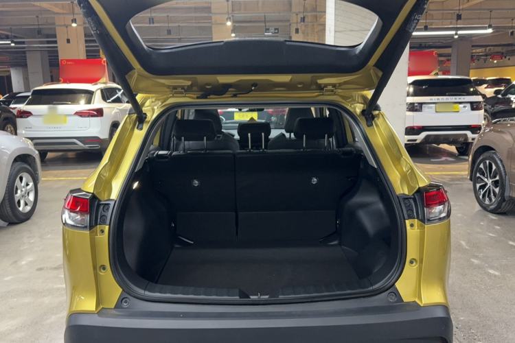 Used Toyota FRONTLANDER 2023 2.0L Smart Electric Hybrid Dual-Engine Deluxe Version Trunk