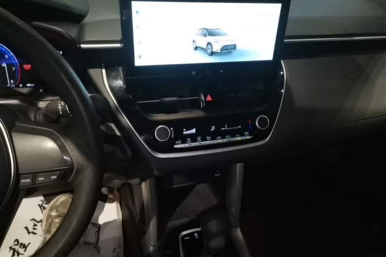 Used Toyota FRONTLANDER 2024 2.0L CVT Elite Edition Audio And AC Panel