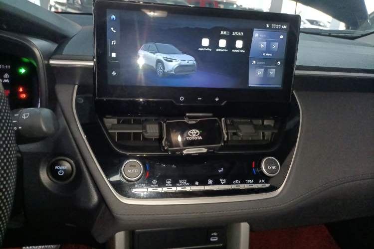 Used Toyota FRONTLANDER 2024 2.0L Smart Electric Hybrid Dual-Engine Leading Edition Audio And AC Panel