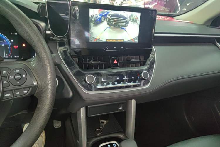 Used Toyota FRONTLANDER 2024 2.0L CVT Leading Edition Audio And AC Panel